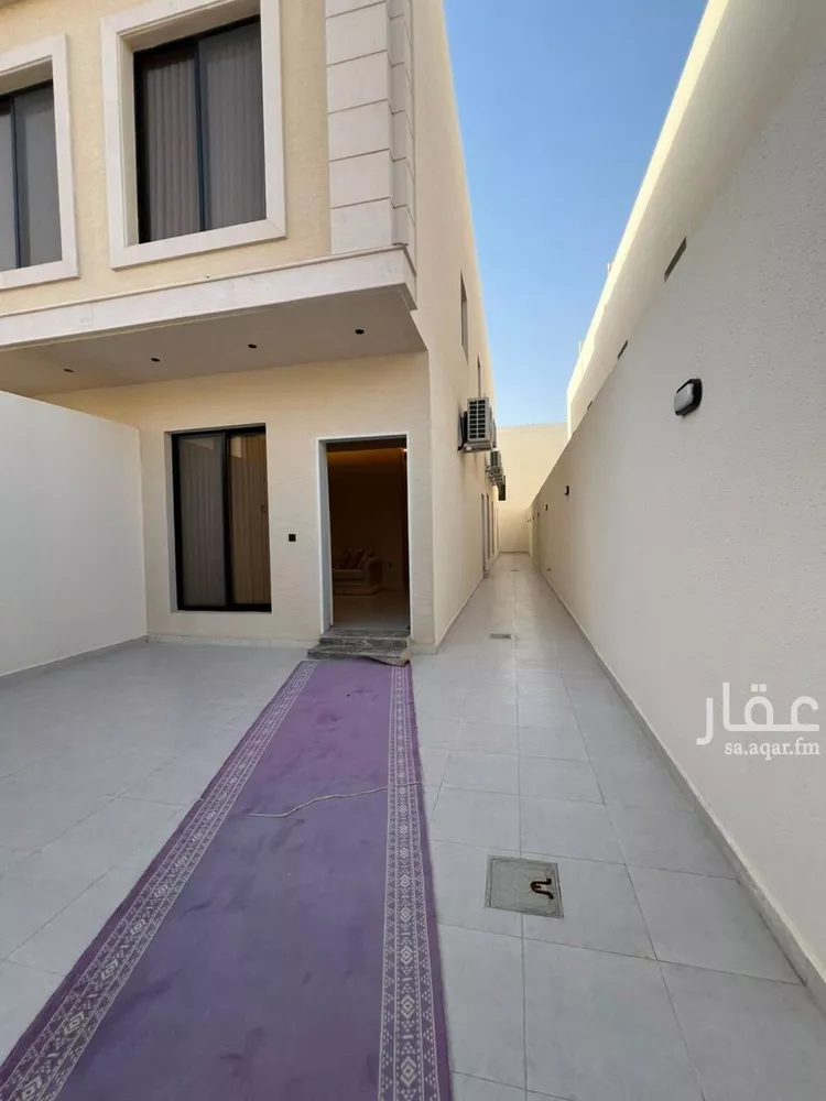 دور للبيع في شارع ممر42, حي عكاظ, مدينة الرياض, منطقة الرياض صورة 4