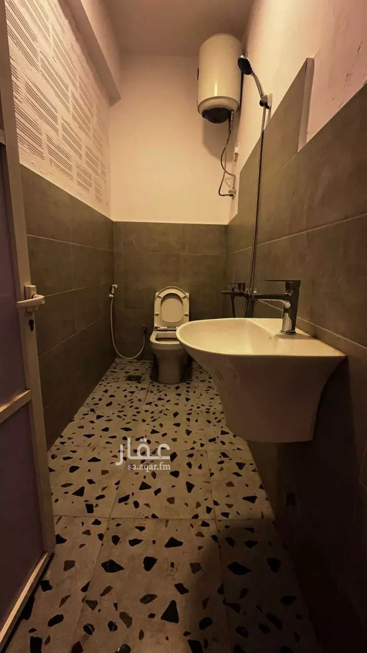 شقة للإيجار في شارع عبدالله ابو هريره, حي البوادي, مدينة جدة, منطقة مكة المكرمة صورة 3