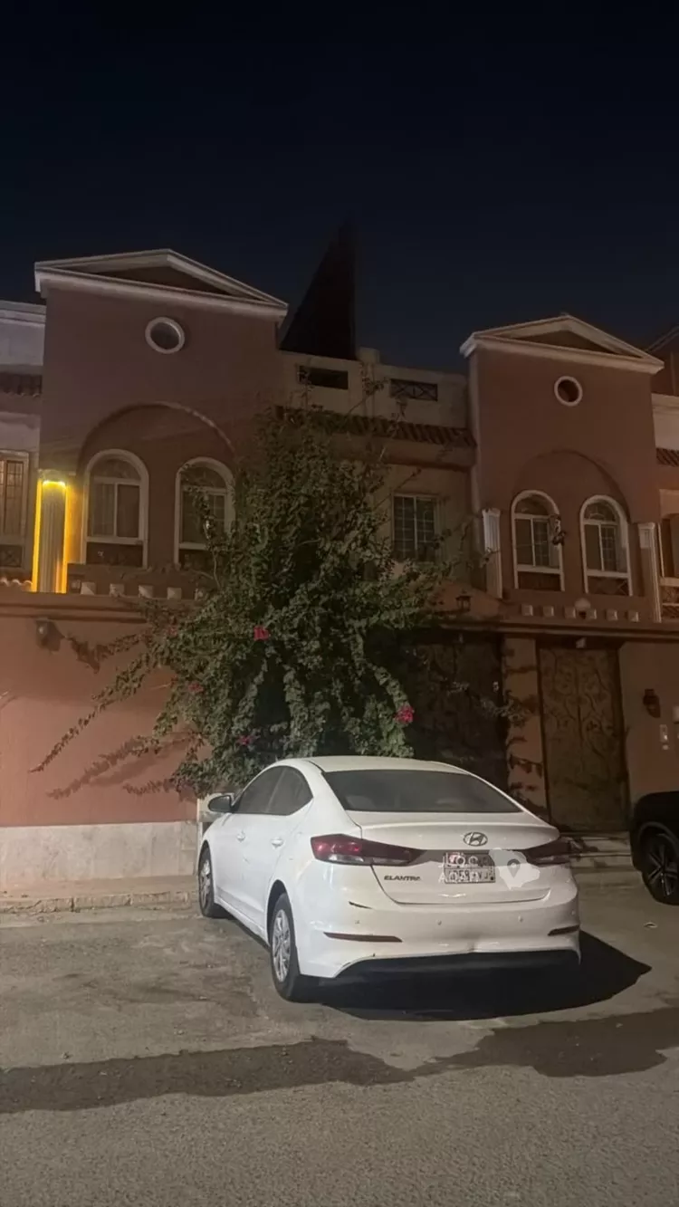 فيلا للبيع في شارع علي القارئ, حي الحمدانية, مدينة جدة, منطقة مكة المكرمة