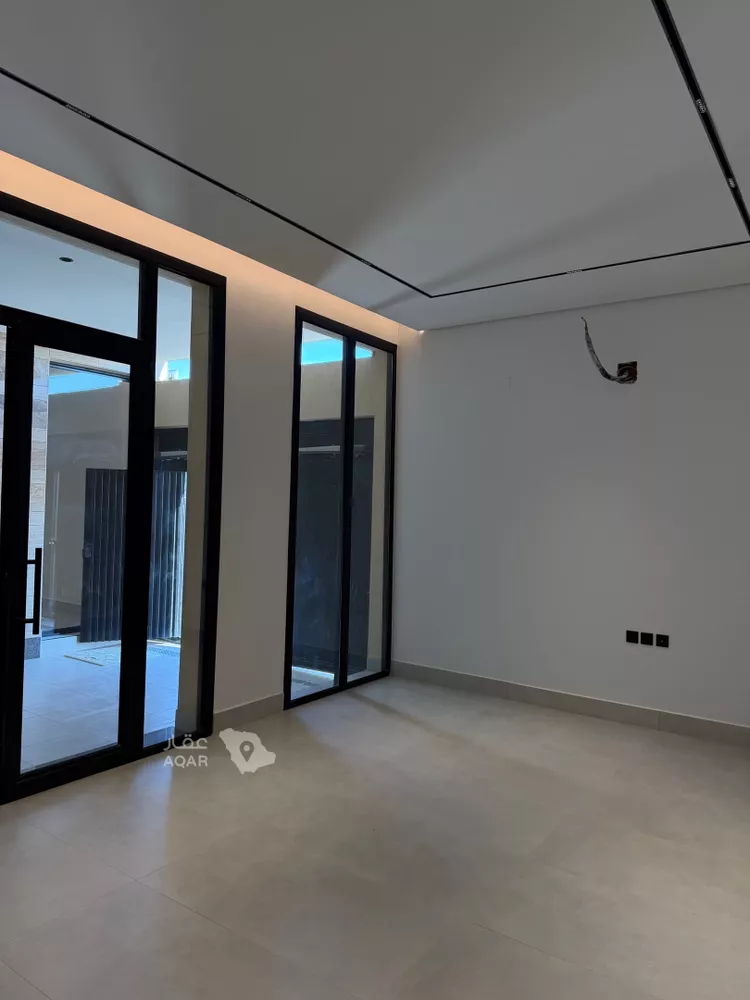 دور للبيع في شارع السلطان قابوس بن سعيد, حي المعيزيلة, مدينة الرياض, منطقة الرياض 3