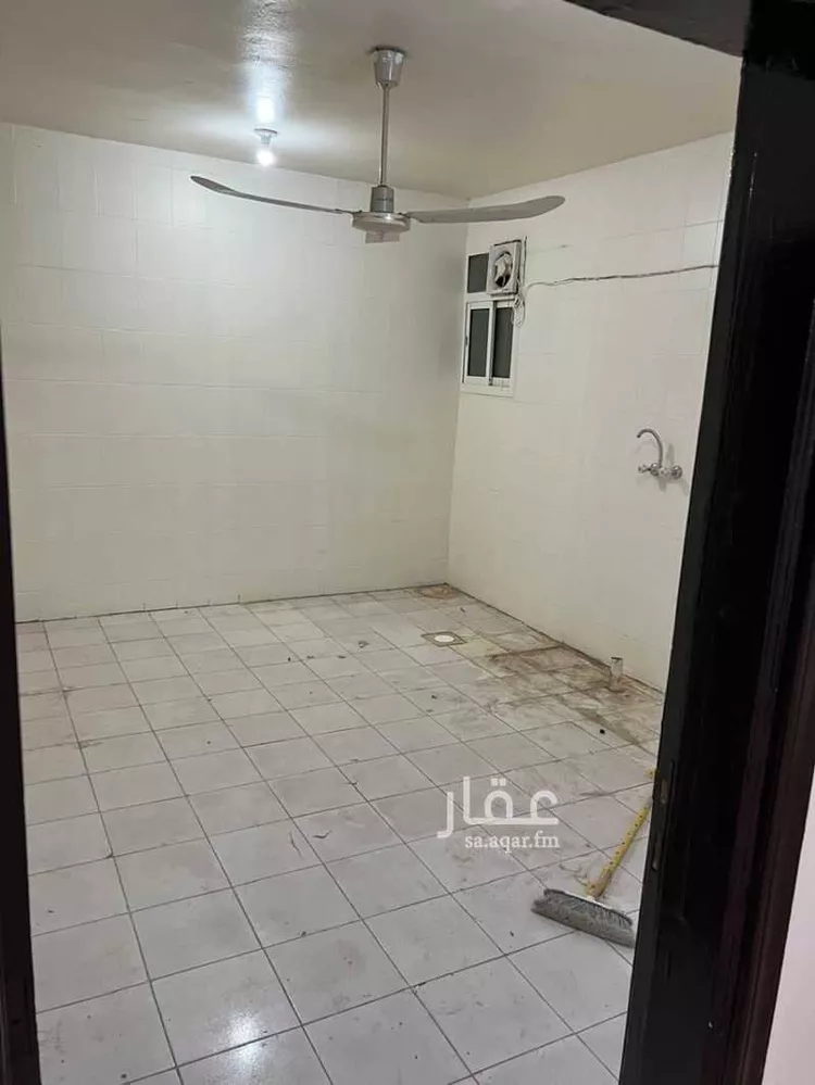 عمارة للإيجار في شارع عبدالله بن عمر, حي النسيم الغربي, مدينة الرياض, منطقة الرياض صورة 2