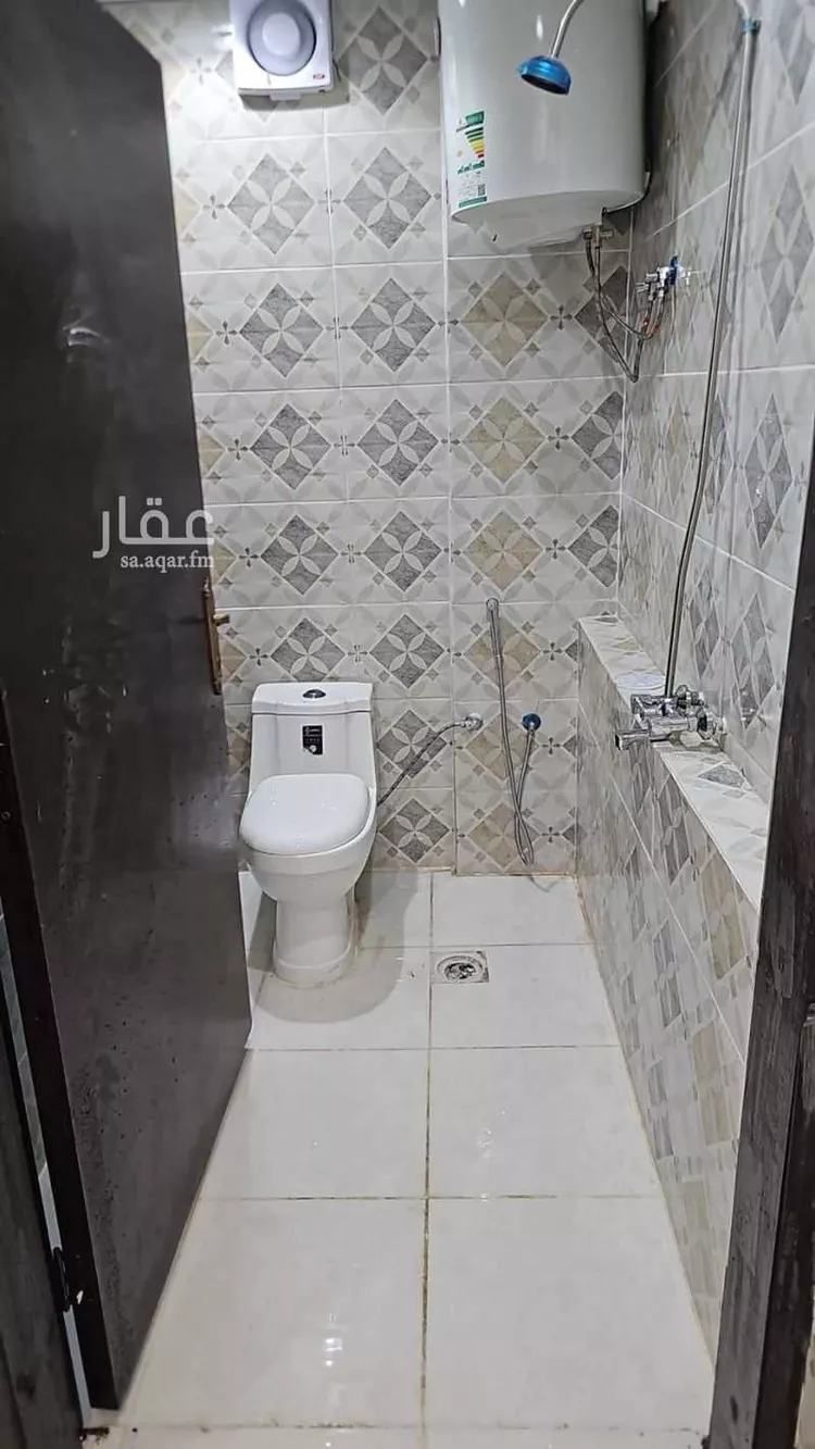 عمارة للإيجار في شارع عبدالله بن عمر, حي النسيم الغربي, مدينة الرياض, منطقة الرياض صورة 3
