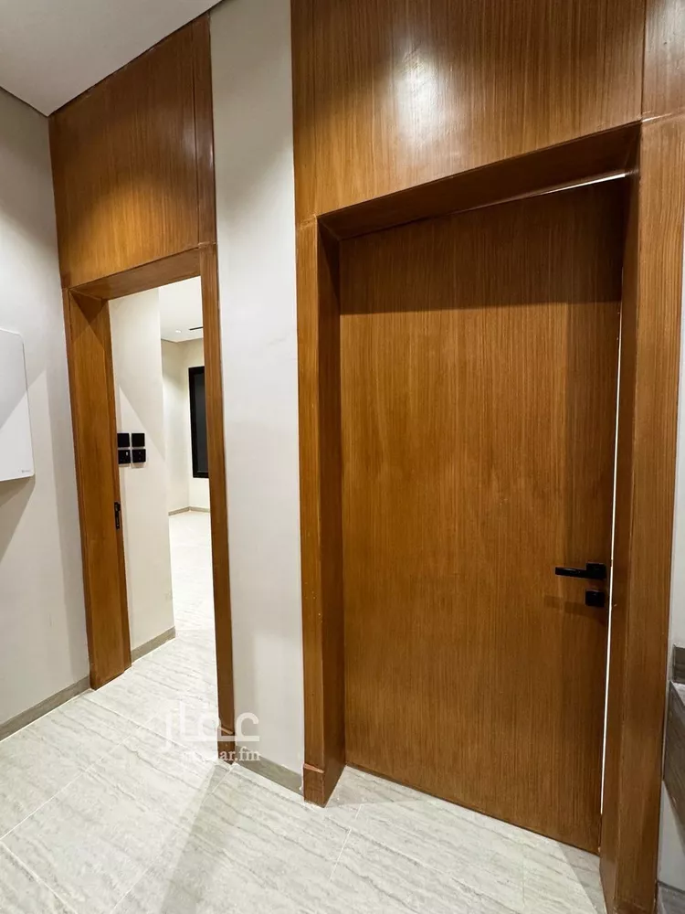 Floor for Sale in Riyadh Ar Rimal 9