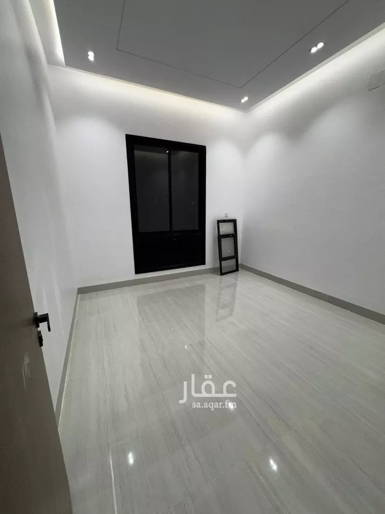 فيلا للبيع في شارع أسلم بن عبدالعزيز, حي الرمال, مدينة الرياض, منطقة الرياض صورة 4