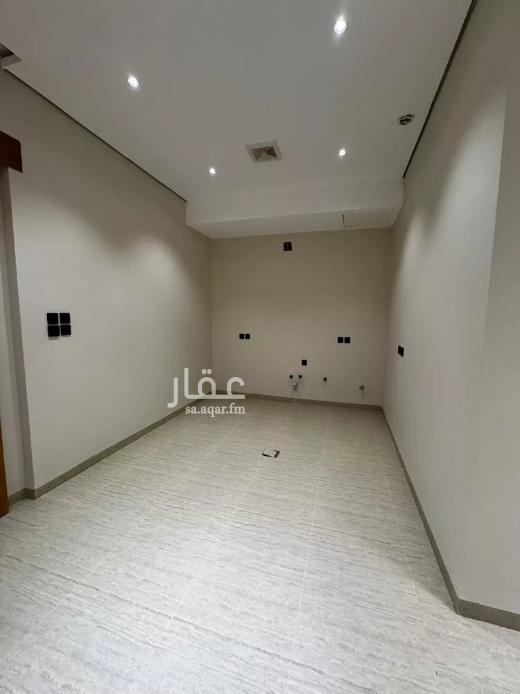 دور للبيع في شارع عبدالله النحوي, حي الرمال, مدينة الرياض, منطقة الرياض 7
