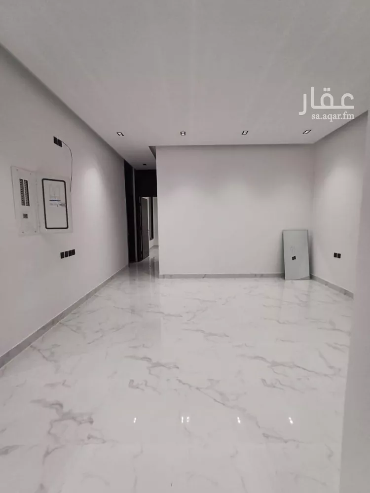 دور للبيع في شارع أحمد بن نعمة, حي الرمال, مدينة الرياض, منطقة الرياض 11