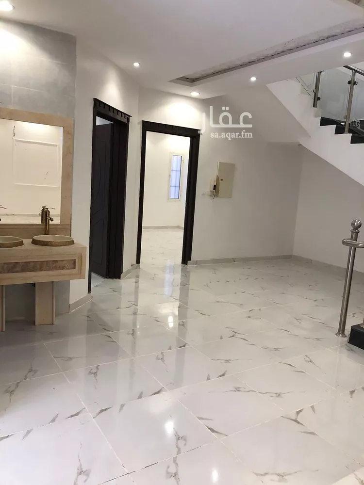 فيلا للبيع في شارع ابي رفاعه, حي الرمال, مدينة الرياض, منطقة الرياض صورة 2