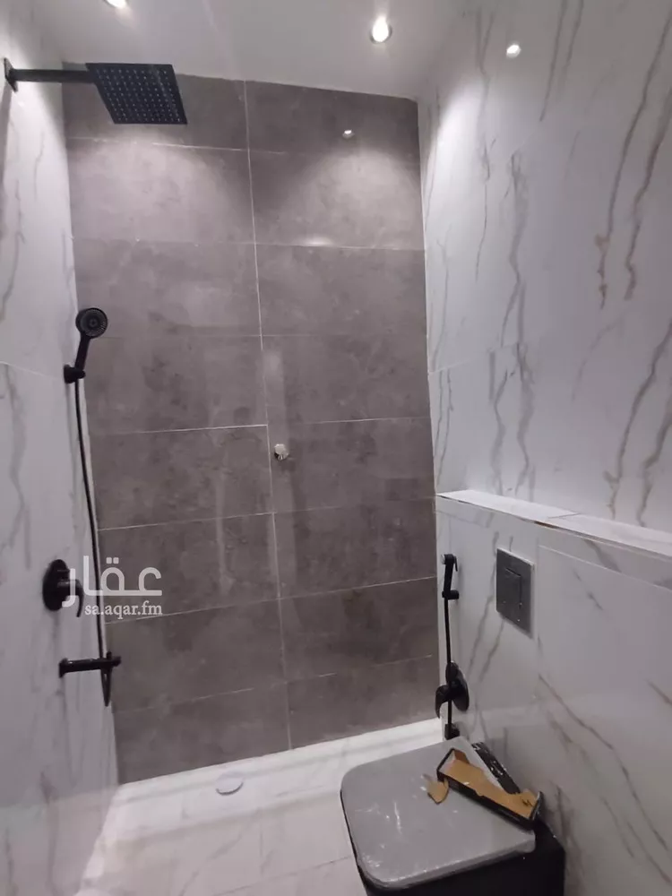 Floor for Sale in Riyadh Ar Rimal 12
