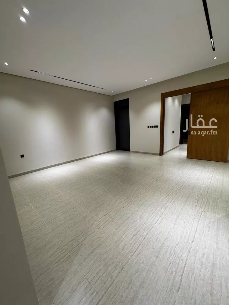 دور للبيع في شارع عبدالله النحوي, حي الرمال, مدينة الرياض, منطقة الرياض صورة 5