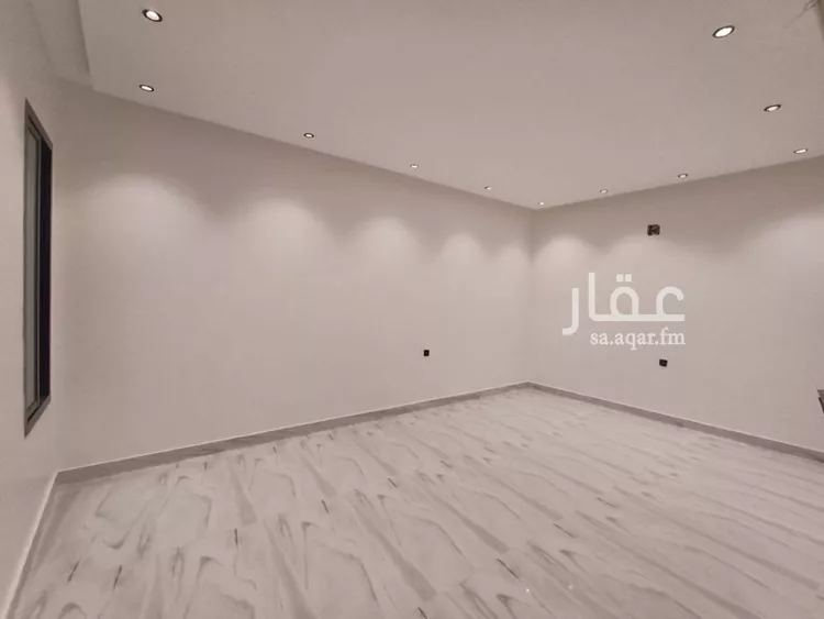Floor for Sale in Riyadh Ar Rimal 6