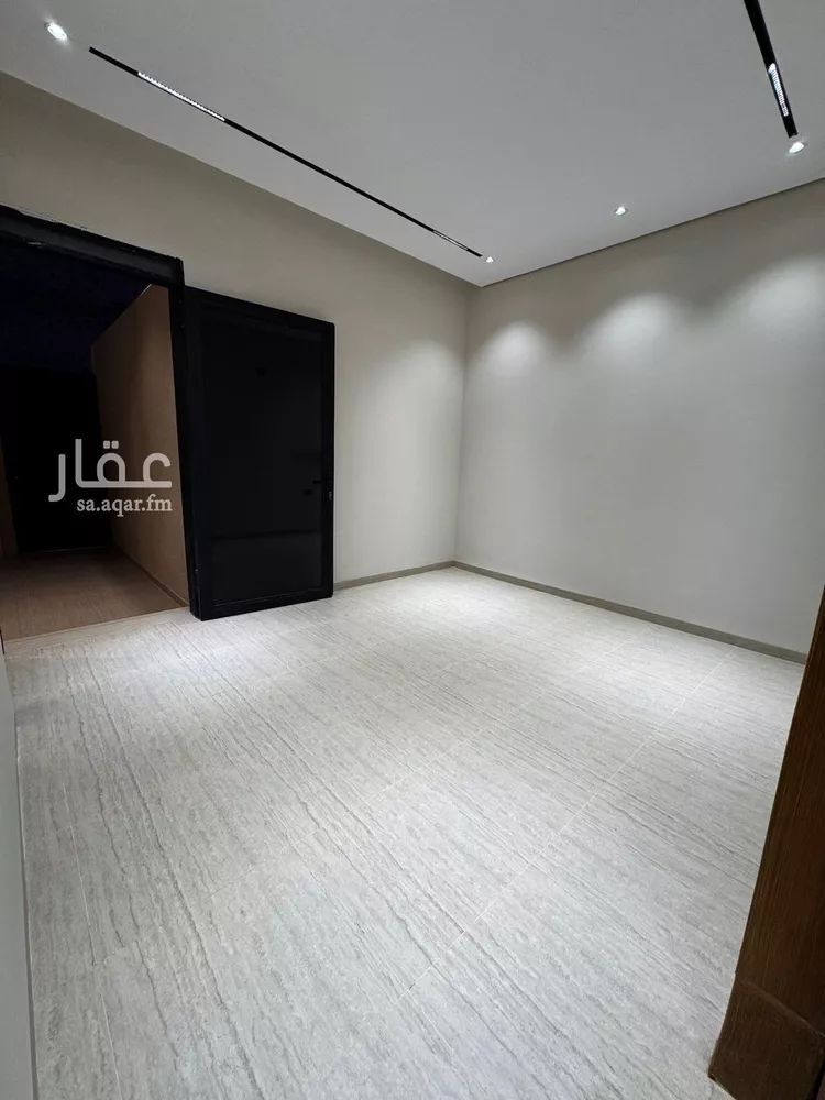 دور للبيع في شارع عبدالله النحوي, حي الرمال, مدينة الرياض, منطقة الرياض صورة 3