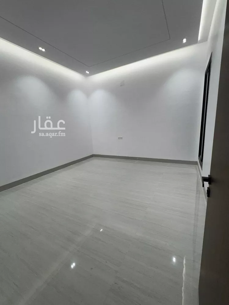 فيلا للبيع في شارع أسلم بن عبدالعزيز, حي الرمال, مدينة الرياض, منطقة الرياض 14