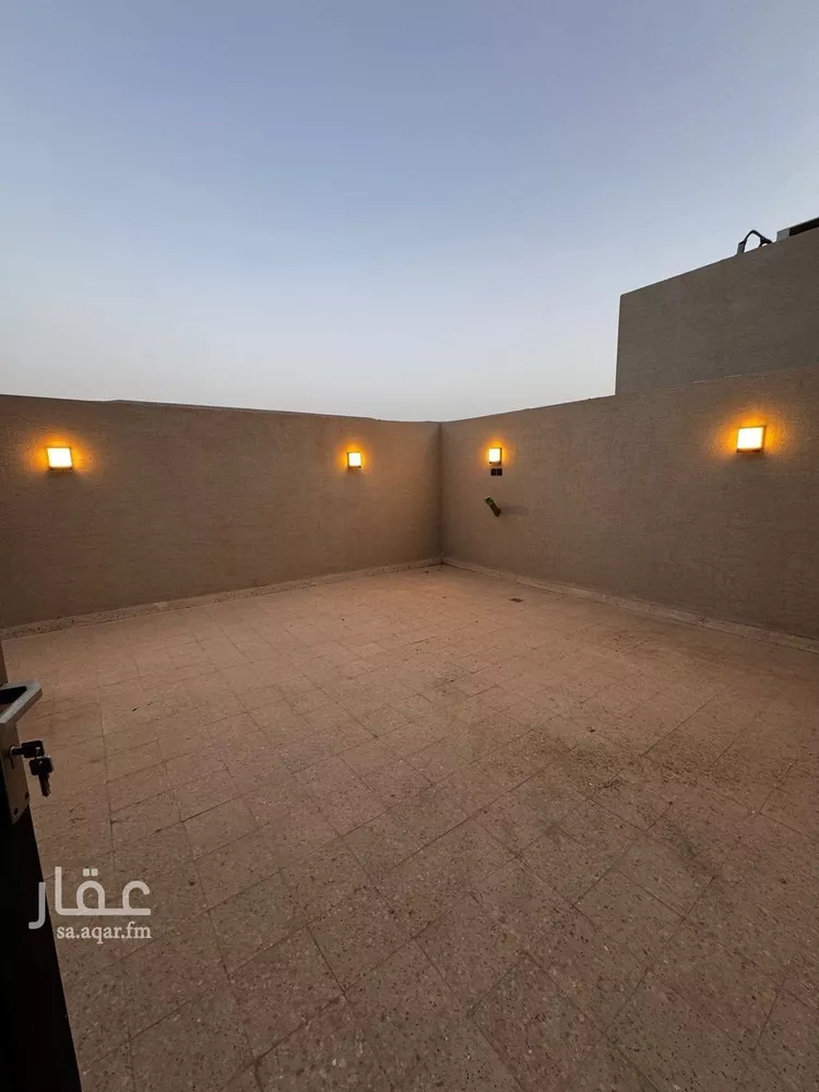 دور للبيع في شارع أبي الحسن علي الجرجاني4, حي الرمال, مدينة الرياض, منطقة الرياض 15