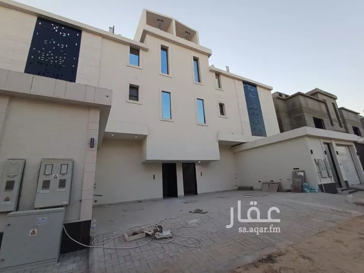 Floor for Sale in Riyadh Ar Rimal 7