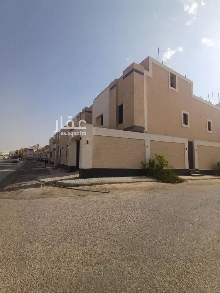 دور للبيع في شارع عطية سالم, حي البيان, مدينة الرياض, منطقة الرياض صورة 4