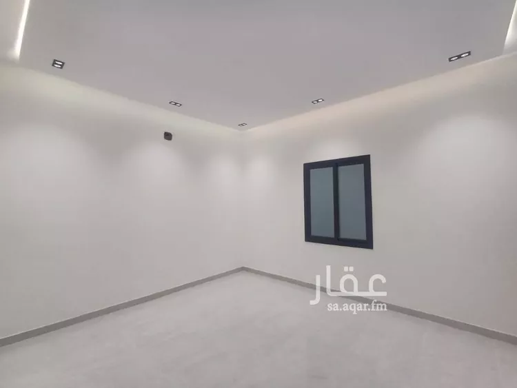 دور للبيع في شارع عبيدالله الفقيه, حي الرمال, مدينة الرياض, منطقة الرياض صورة 2