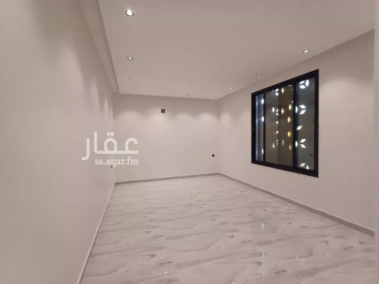 Floor for Sale in Riyadh Ar Rimal 8