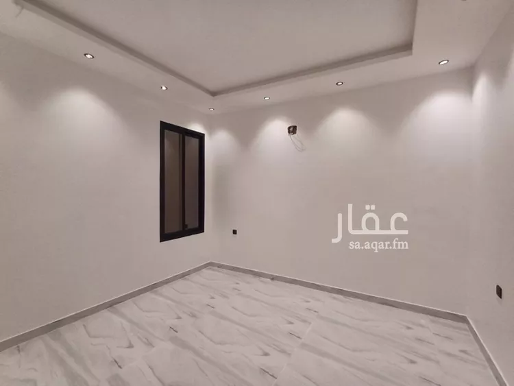 Floor for Sale in Riyadh Ar Rimal 13