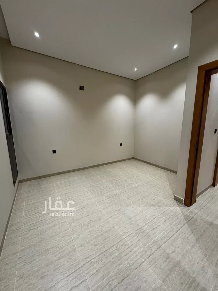 دور للبيع في شارع علي بن أبي طاهر, حي الرمال, مدينة الرياض, منطقة الرياض صورة 5