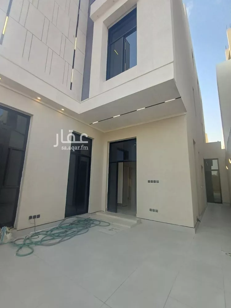 فيلا للبيع في شارع إبراهيم هاشم فلالي, حي البيان, مدينة الرياض, منطقة الرياض صورة 3