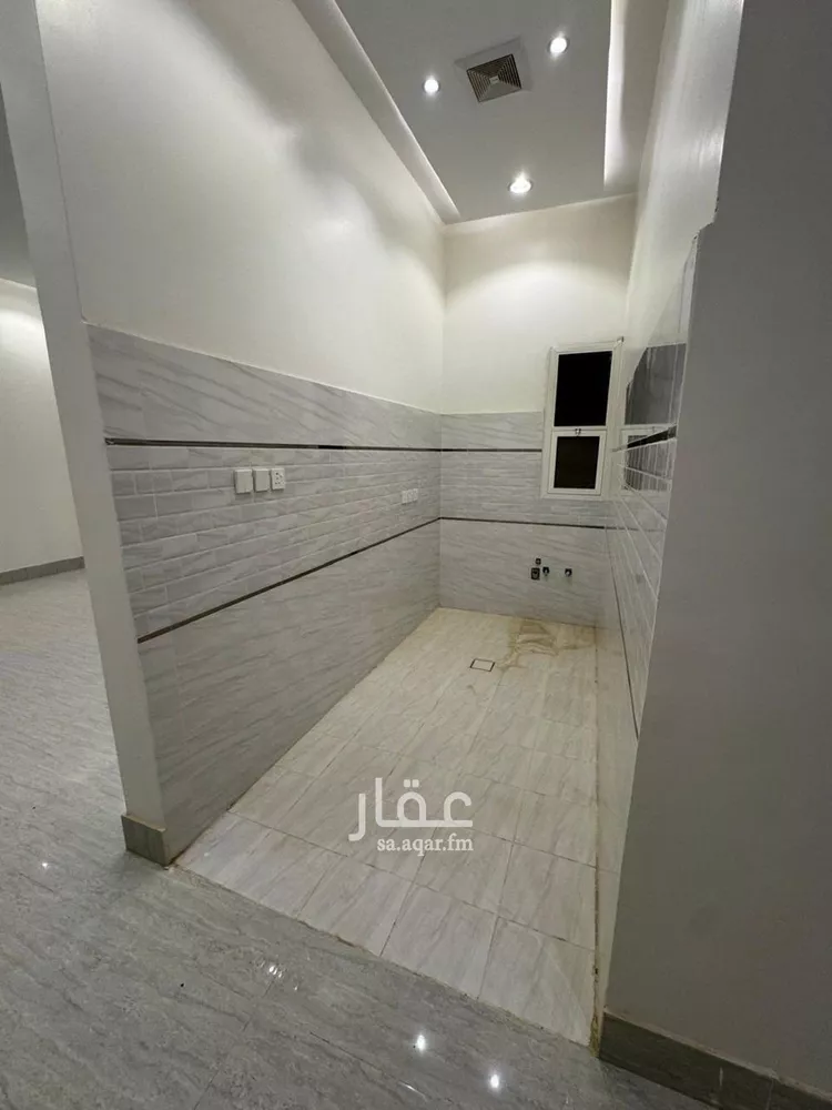 فيلا للبيع في شارع عفيفة بنت أحمد, حي الرمال, مدينة الرياض, منطقة الرياض صورة 3