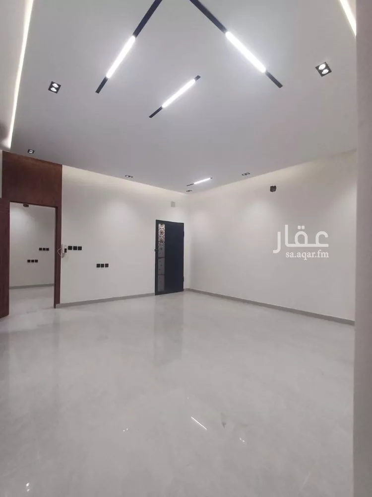 دور للبيع في شارع عبيدالله الفقيه, حي الرمال, مدينة الرياض, منطقة الرياض صورة 5