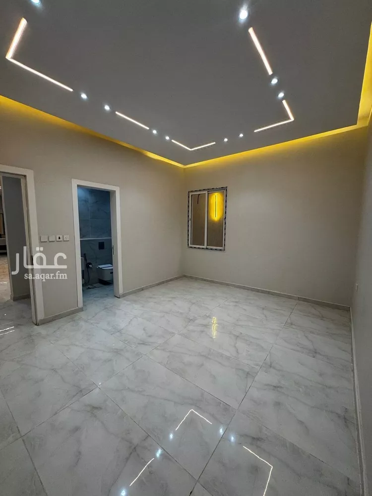 Floor for Sale in Riyadh Al Janadriyah 11