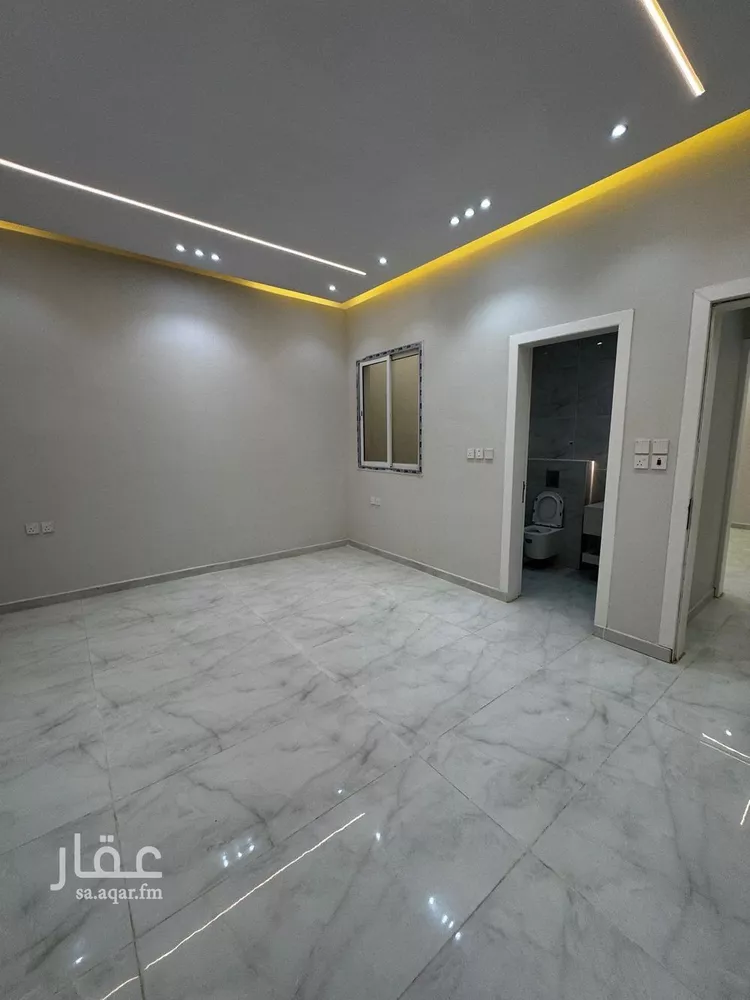 Floor for Sale in Riyadh Al Janadriyah 12