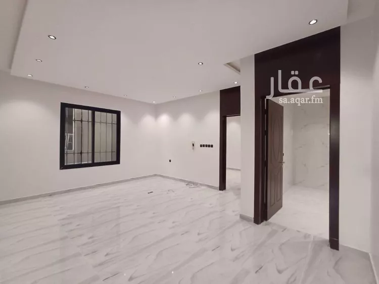 Floor for Sale in Riyadh Ar Rimal 10