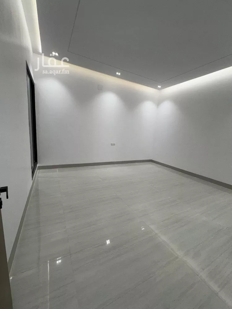 فيلا للبيع في شارع أسلم بن عبدالعزيز, حي الرمال, مدينة الرياض, منطقة الرياض 15