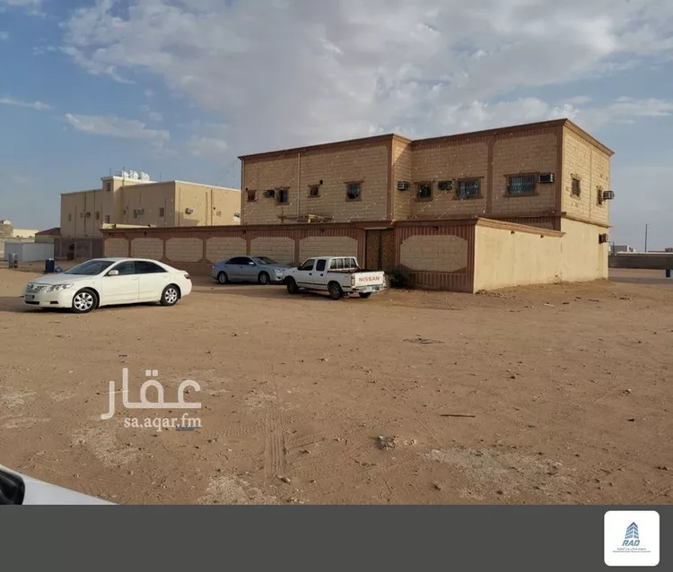 فيلا للبيع في شارع زيد بن الخطاب, حي الهداية, مدينة القيصومة, المنطقة الشرقية