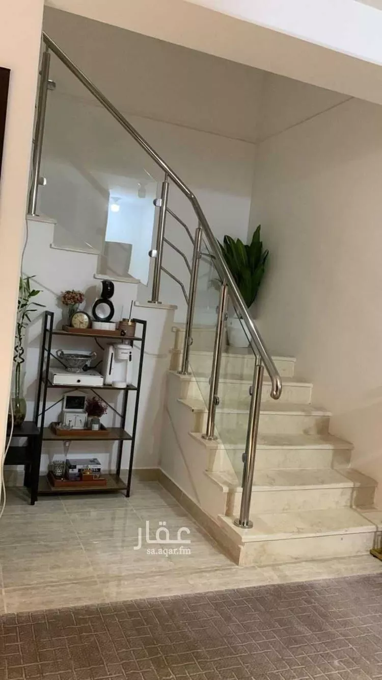 فيلا للإيجار في شارع احمد بن المنادي, حي مطار الملك خالد الدولي, مدينة الرياض, منطقة الرياض صورة 5