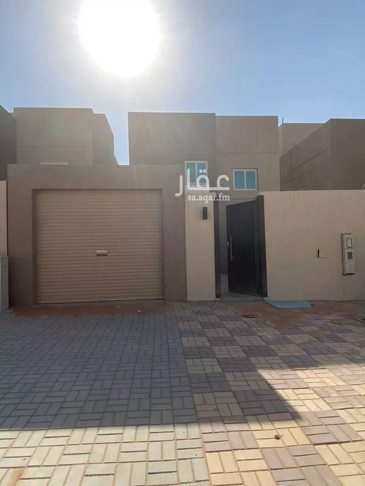 فيلا للبيع في شارع احمد بن المنادي, حي مطار الملك خالد الدولي, مدينة الرياض, منطقة الرياض صورة 5