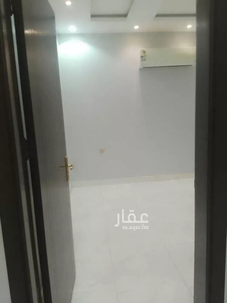 شقة للإيجار في شارع مفرح احمد مفرح غزواني ، حي الشاطئ ، جيزان ، منطقة جازان صورة 5