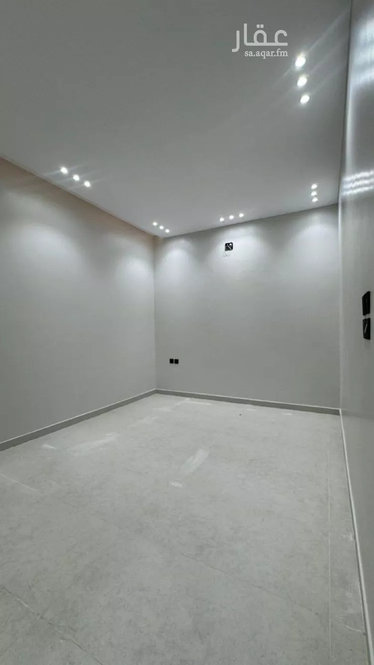 فيلا للبيع في شارع الملحاء, حي طويق, مدينة الرياض, منطقة الرياض صورة 2