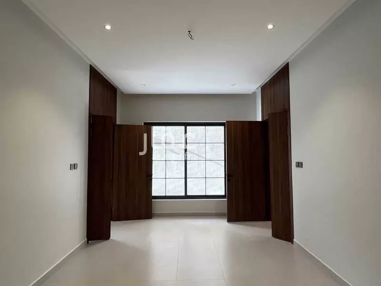 فيلا للبيع في شارع عمر بن مسعود, حي الراكة الجنوبية, مدينة الخبر, المنطقة الشرقية صورة 4