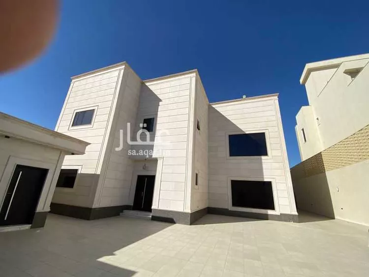 فيلا للبيع في شارع إبراهيم الخضيري, حي الصفاء, مدينة البكيرية, منطقة القصيم صورة 4