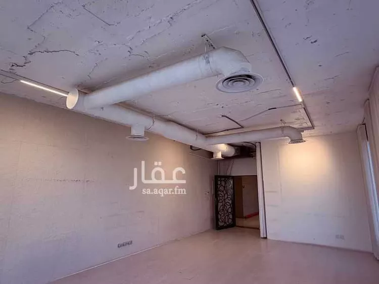 مكتب تجاري للإيجار في شارع رقم 379, حي النرجس, مدينة الرياض, منطقة الرياض صورة 4