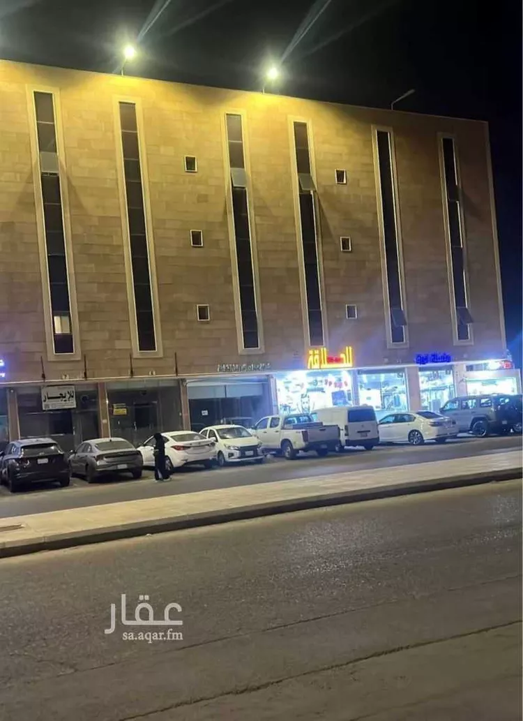 شقة للبيع في شارع الامير عبدالعزيز بن مساعد بن جلوي, حي الروضة, مدينة بريدة, منطقة القصيم