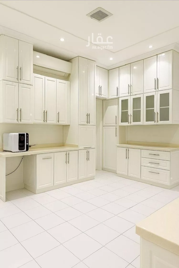 فيلا للإيجار في شارع ابي ابي خلق, حي العارض, مدينة الرياض, منطقة الرياض