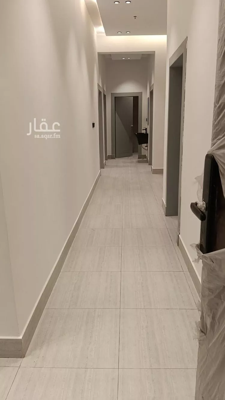 عمارة للإيجار في شارع يوسف اللخمي, حي الرمال, مدينة الرياض, منطقة الرياض صورة 4