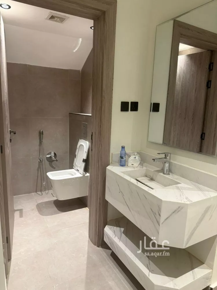 فيلا للإيجار في شارع النابغة الجعدي, حي الرمال, مدينة الرياض, منطقة الرياض صورة 3