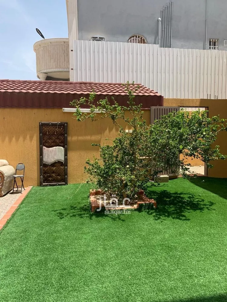 فيلا للبيع في شارع الحجرين, حي الأمير سلطان, مدينة بيشة, منطقة عسير صورة 2