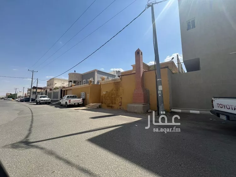 فيلا للبيع في شارع الحجرين, حي الأمير سلطان, مدينة بيشة, منطقة عسير صورة 2