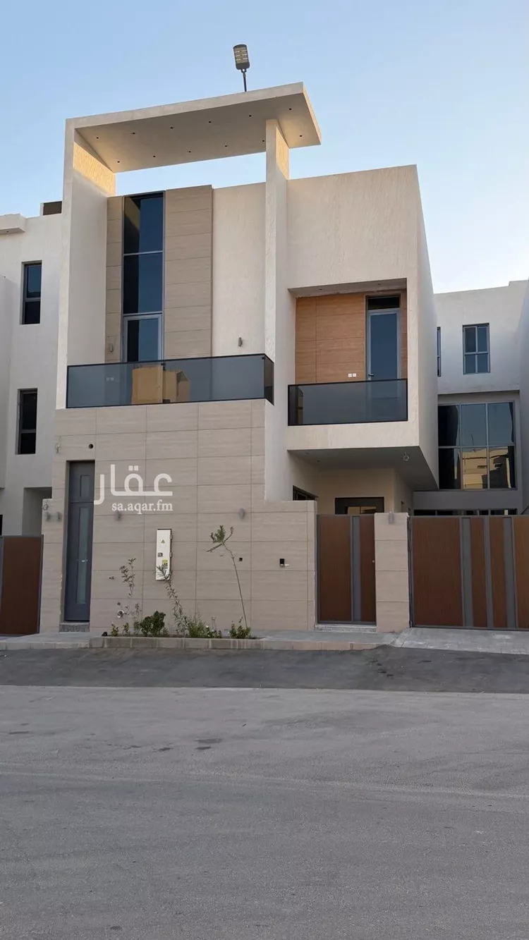 Villa for Sale in Riyadh Al Mahdiyah صورة 2