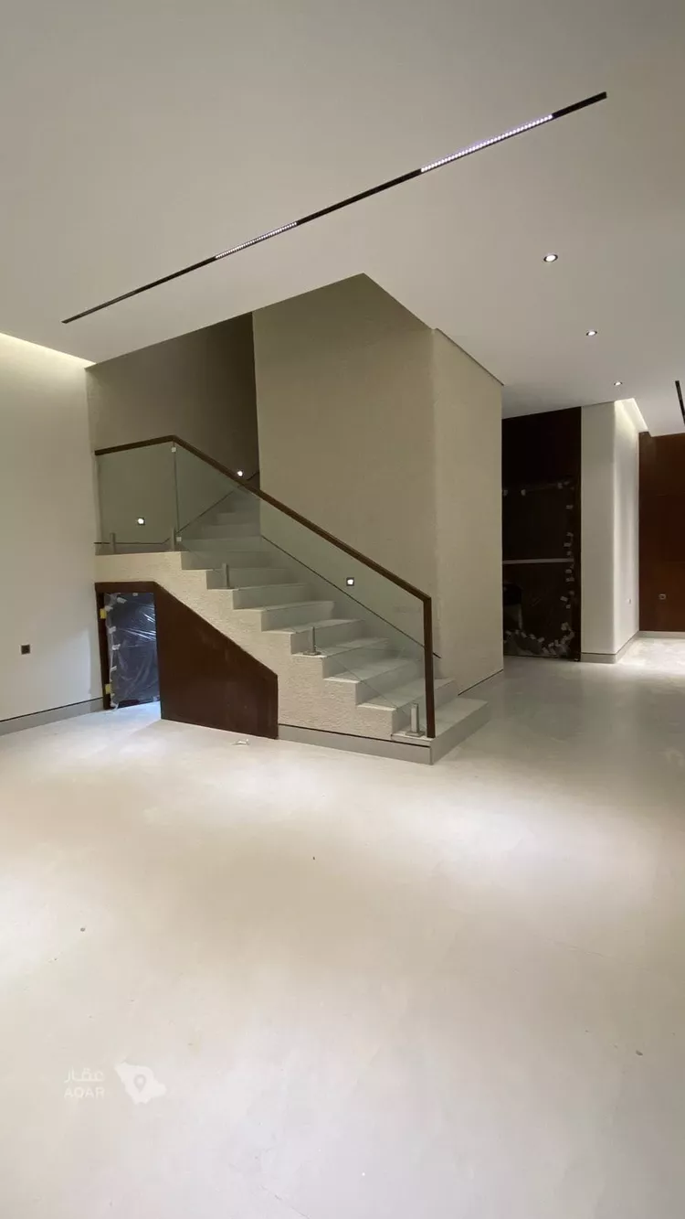 Villa for Sale in Riyadh Al Mahdiyah صورة 4