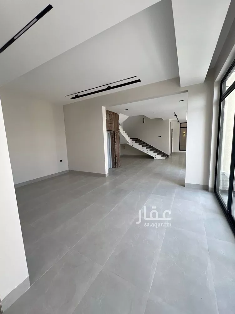 فيلا للبيع في شارع فؤاد محمد عمر توفيق, حي المهدية, مدينة الرياض, منطقة الرياض صورة 3