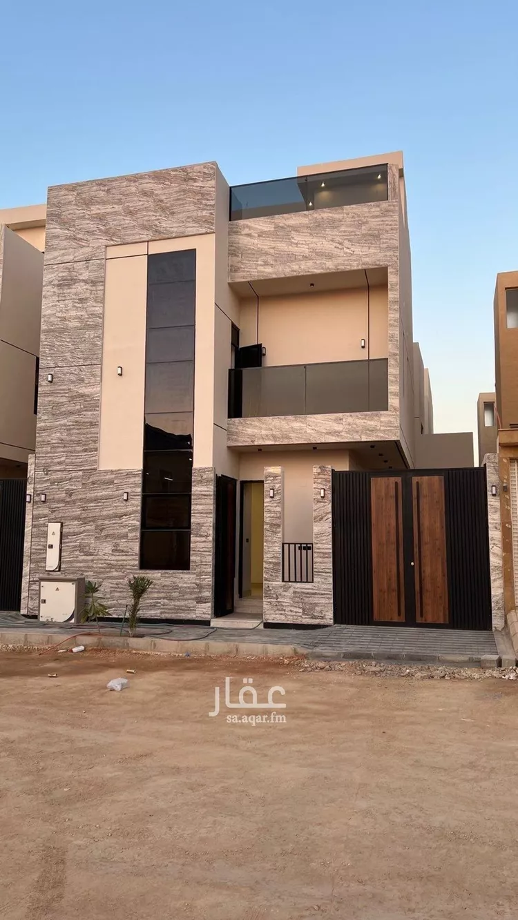 فيلا للبيع في شارع فؤاد محمد عمر توفيق, حي المهدية, مدينة الرياض, منطقة الرياض صورة 2