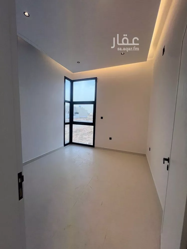 فيلا للبيع في شارع فؤاد محمد عمر توفيق, حي المهدية, مدينة الرياض, منطقة الرياض صورة 5