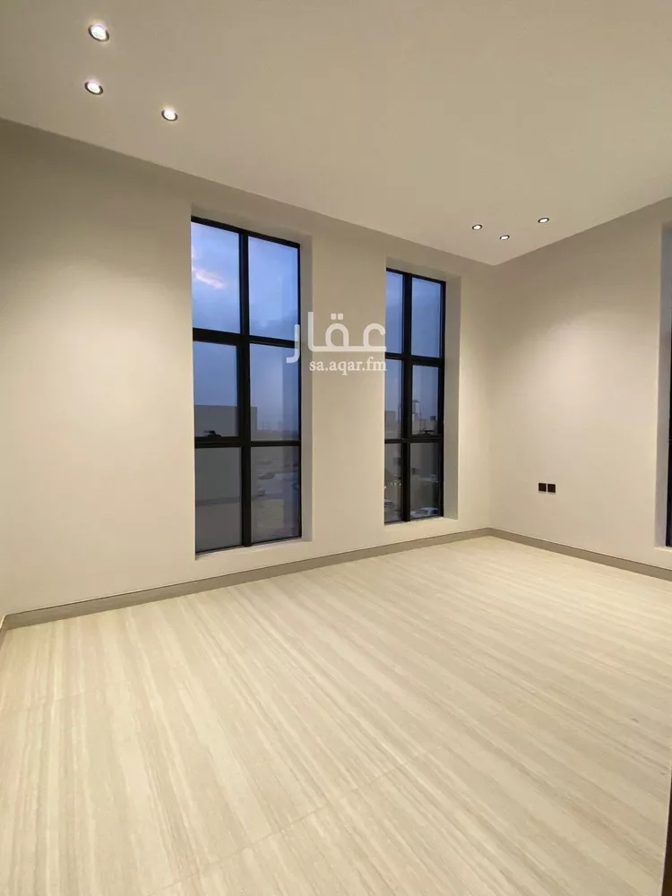 فيلا للبيع في شارع فؤاد محمد عمر توفيق, حي المهدية, مدينة الرياض, منطقة الرياض 13
